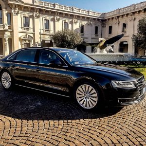 2020 audi a8 lanterna limo service private taxi ncc genova milano france