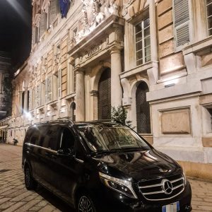 mercedes classe v lanterna limo service transfer ncc genova italia tour operator